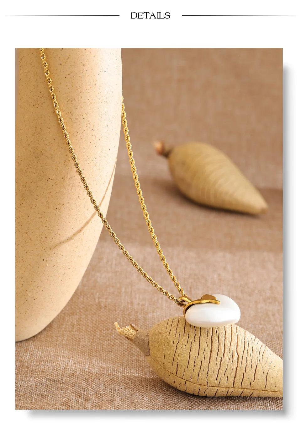 Pearl heart necklace in gold-plated stainless steel with pearl.