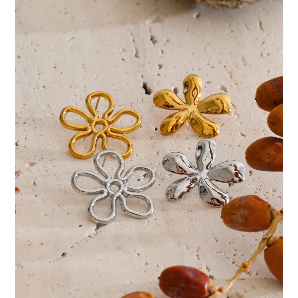 Flower Earrings — Gold-Plated Stainless Steel · PS1315