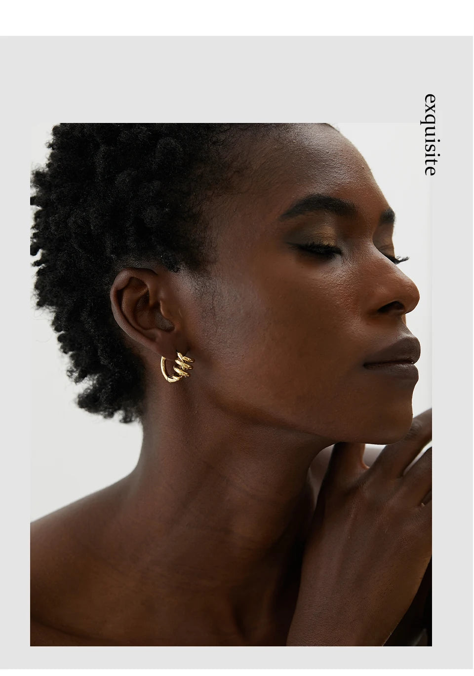Geometric earrings in gold-plated stainless steel.