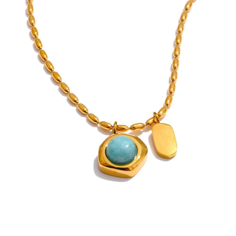 Natural stone geometric necklace in gold-plated stainless steel with natural stone.