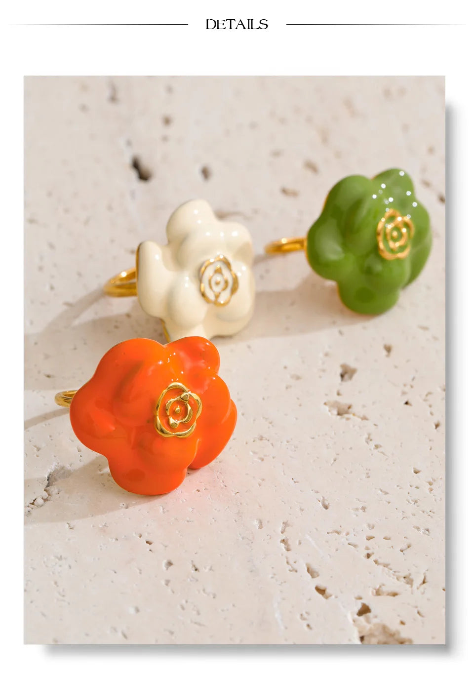 White enamel flower ring in 18K gold-plated stainless steel with enamel.