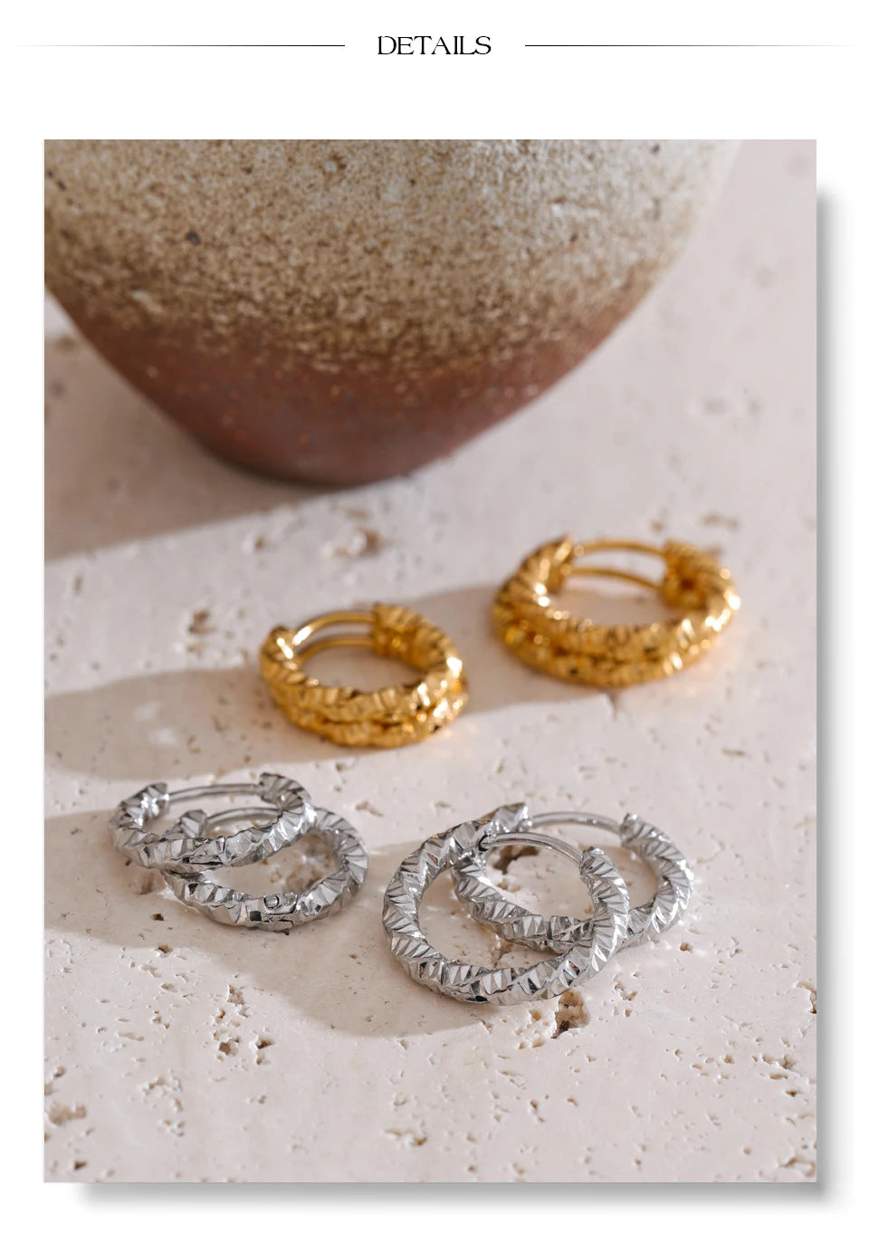 Geometric earrings in gold-plated stainless steel.