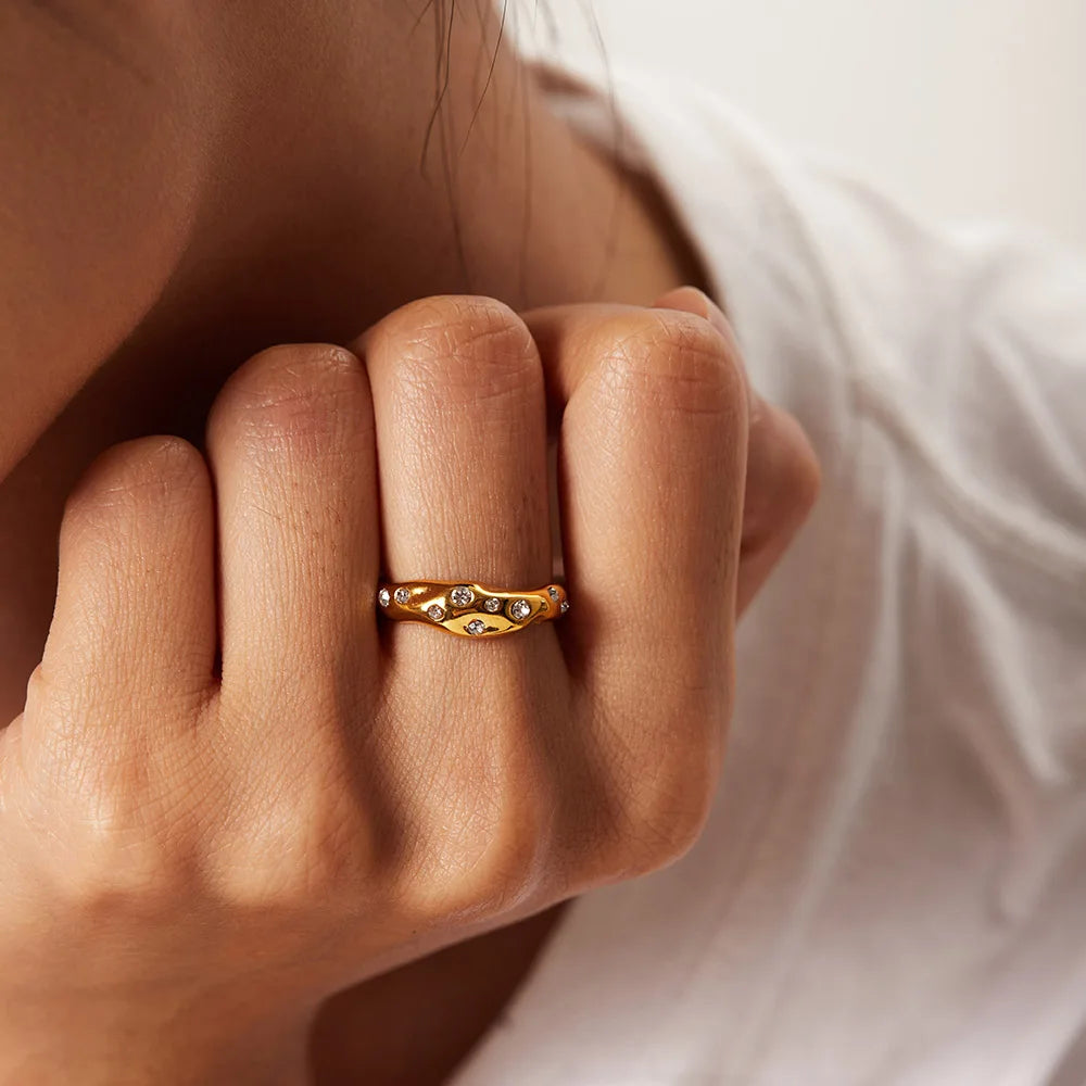 Twisted Croissant Signet Ring — Stainless Steel · PS353