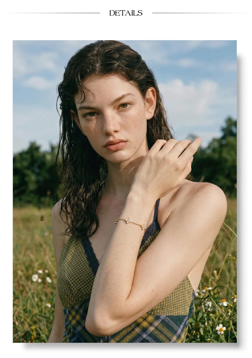 Cubic Zirconia Flower Chain Bracelet — Gold-Plated Stainless Steel with Cubic Zirconia · PS1539