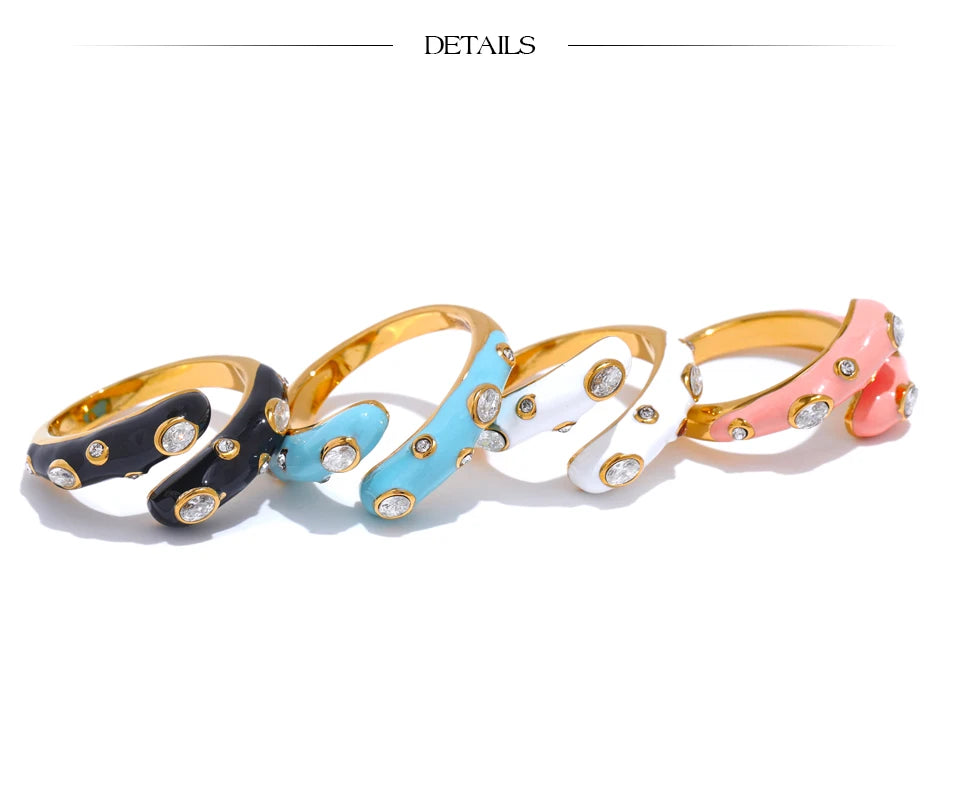 Black cubic zirconia enamel ring in 18K gold-plated stainless steel with cubic zirconia and enamel.