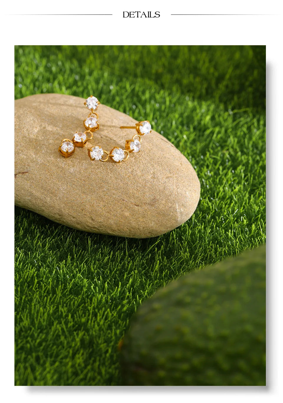 Cubic zirconia geometric chain earrings in gold-plated stainless steel with cubic zirconia.
