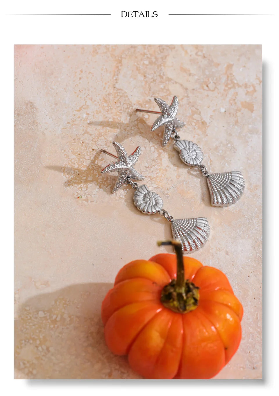 Shell star geometric earrings in gold-plated stainless steel with shell.