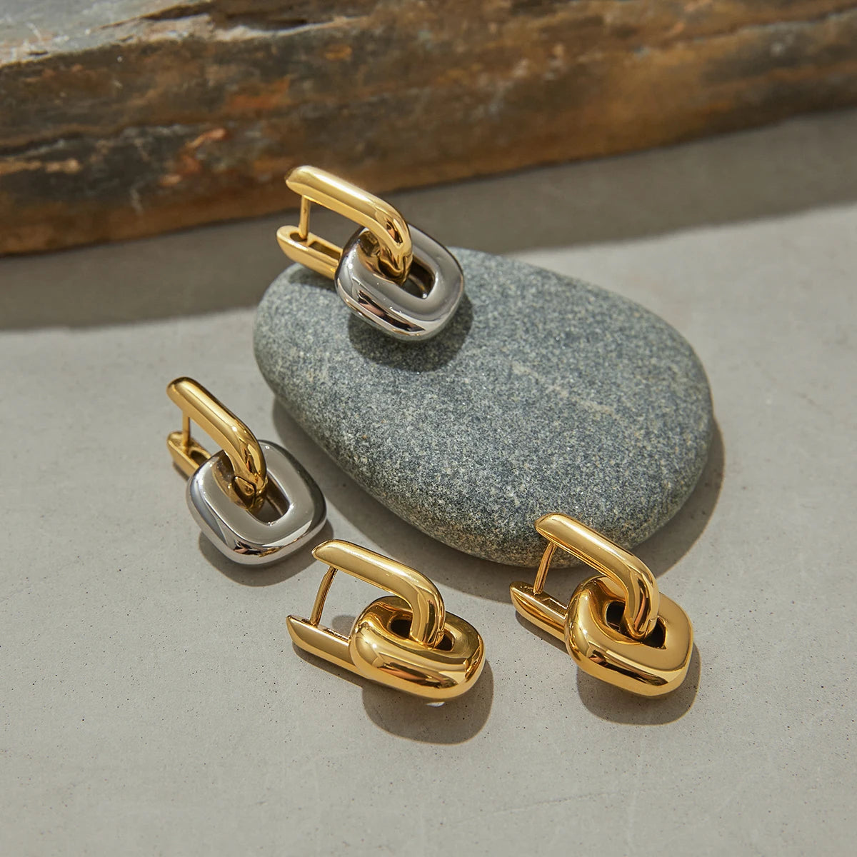 Two-Tone Link Hoop Earrings — Stainless Steel · PS088