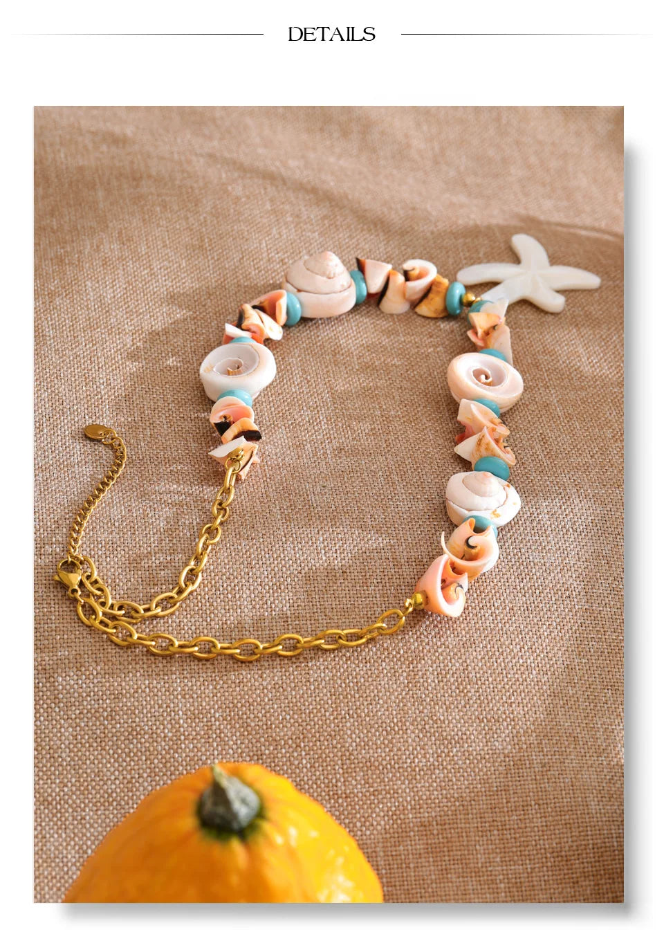 Shell star geometric necklace in gold-plated stainless steel with shell.