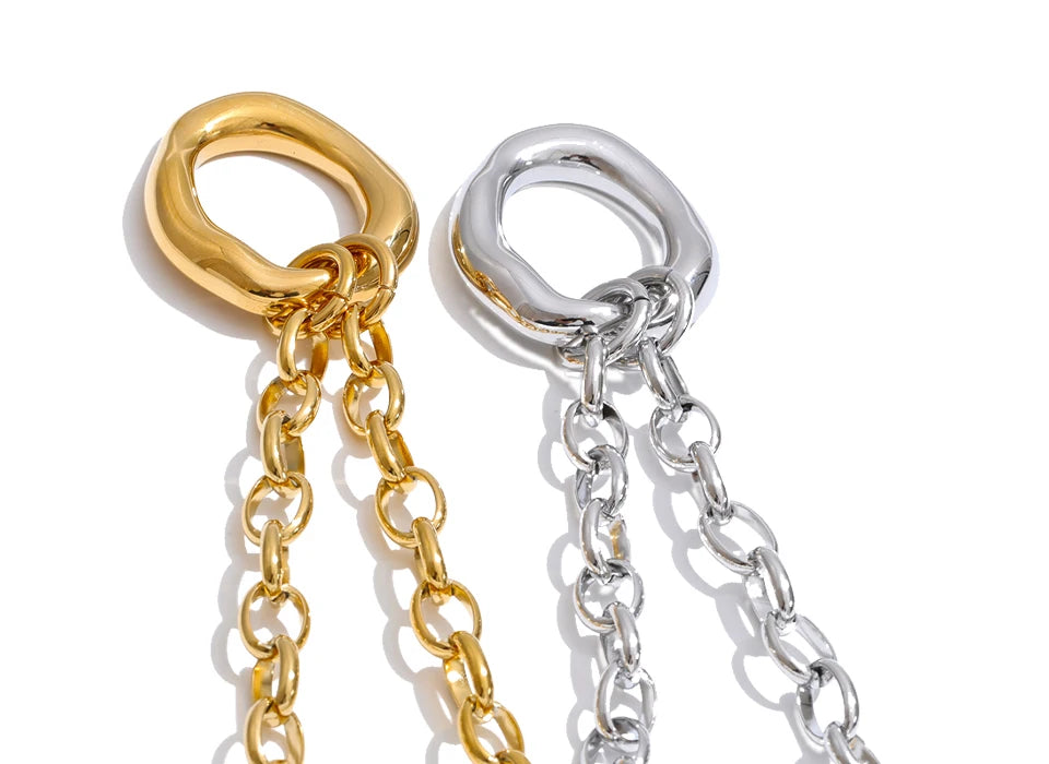 Coin geometric necklace in gold-plated stainless steel.