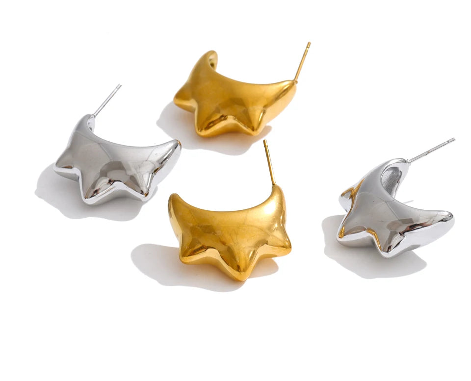 Geometric earrings in gold-plated stainless steel.