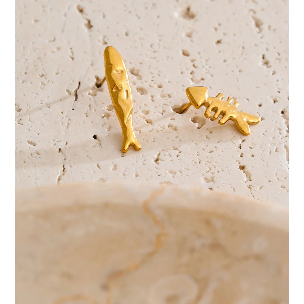 Geometric Earrings — Gold-Plated Stainless Steel · PS1549