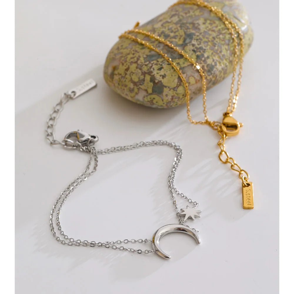 Moon Sun Chain Bracelet — Gold-Plated Stainless Steel · PS1073