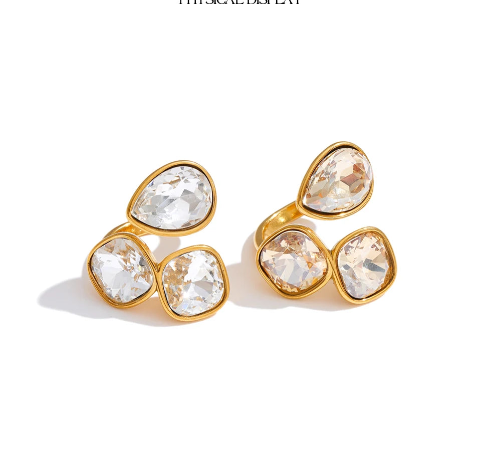 Crystal multi-color geometric ring in 18K gold-plated stainless steel with crystal.