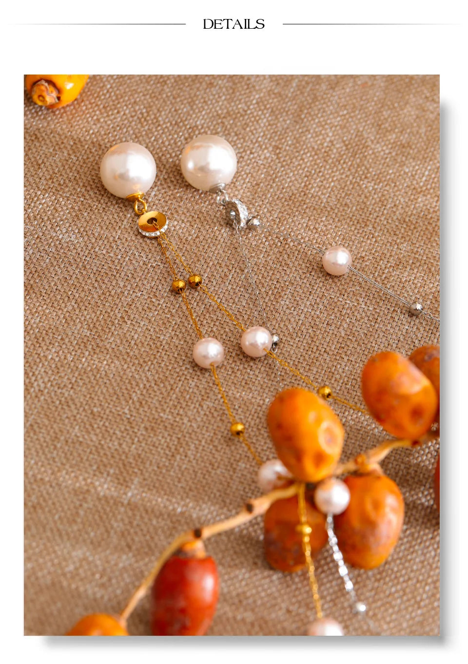 Pearl geometric chain necklace in gold-plated stainless steel with pearl.