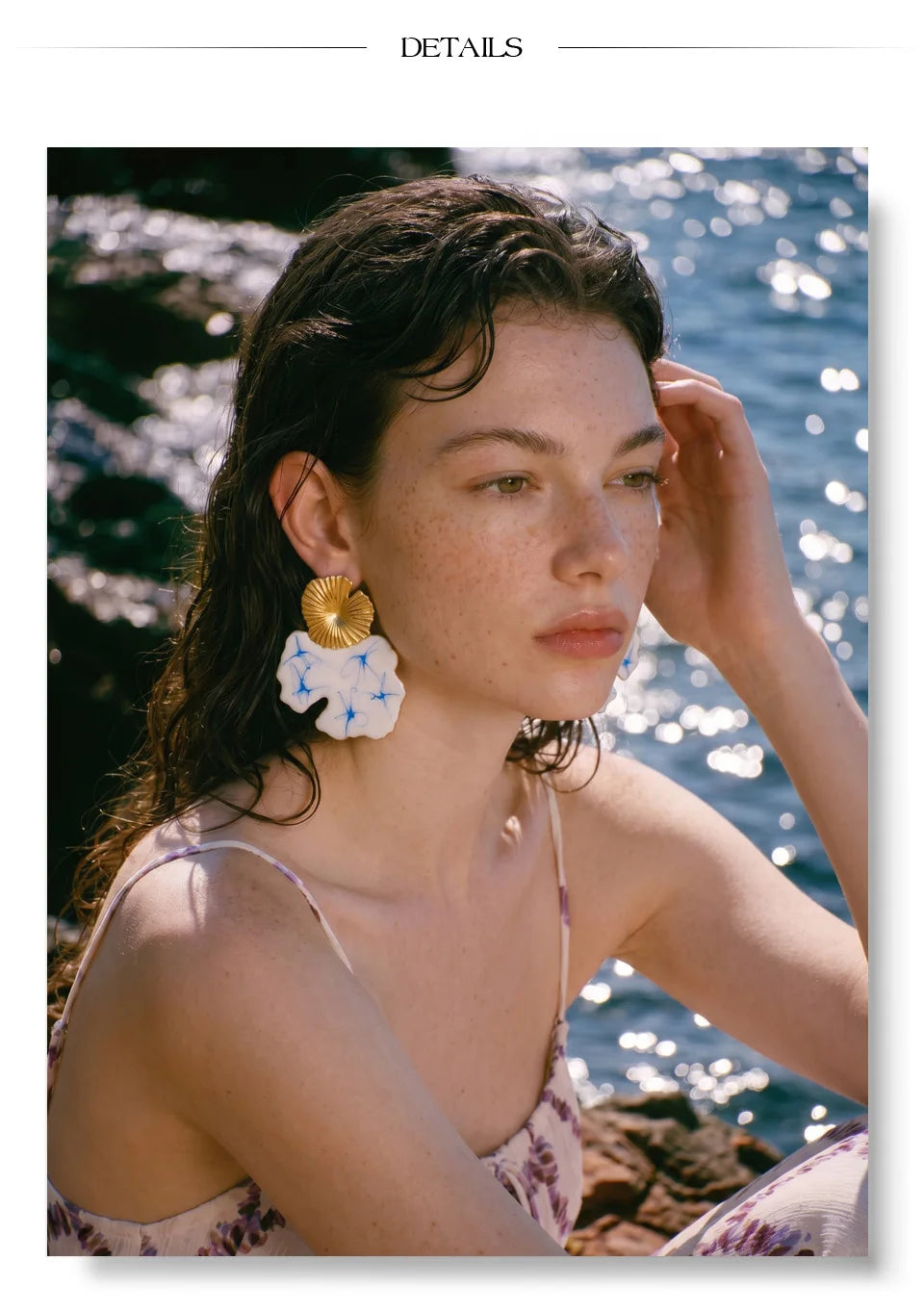 White enamel flower earrings in gold-plated stainless steel with enamel.