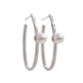Pearl geometric earrings in gold-plated stainless steel with pearl.