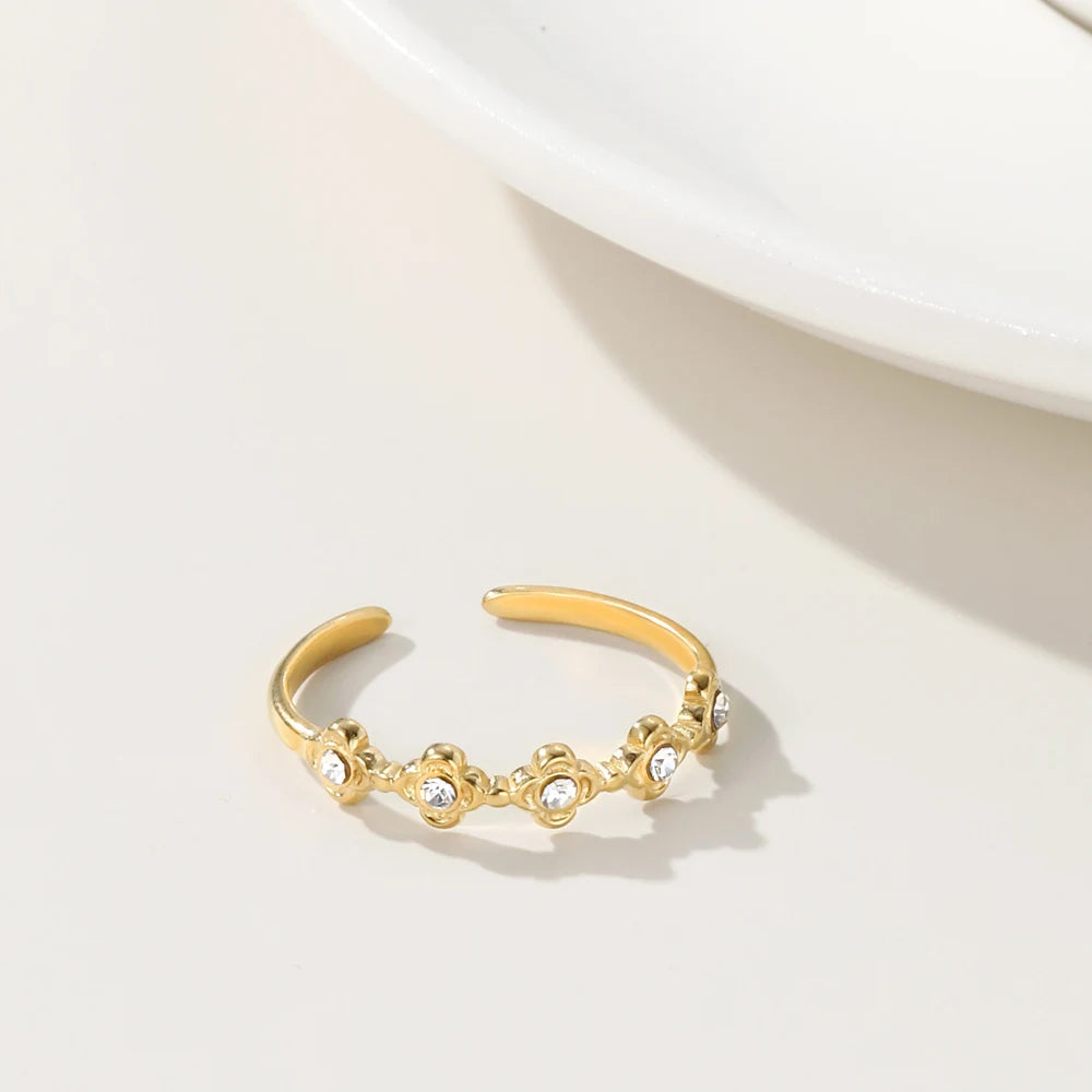 Floral Zircon Ring — 316L Stainless Steel · PS432