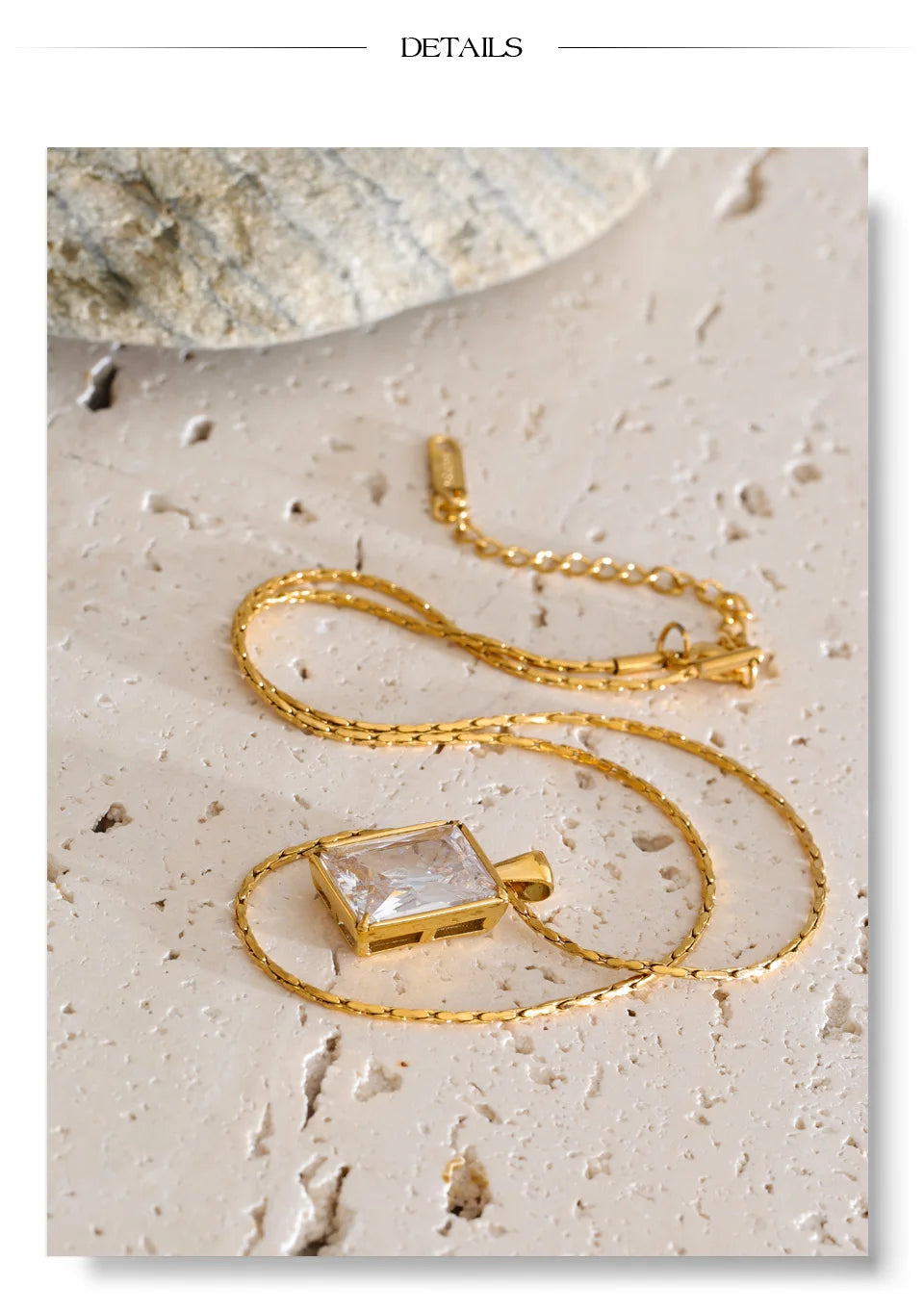 Cubic zirconia geometric necklace in gold-plated stainless steel with cubic zirconia.