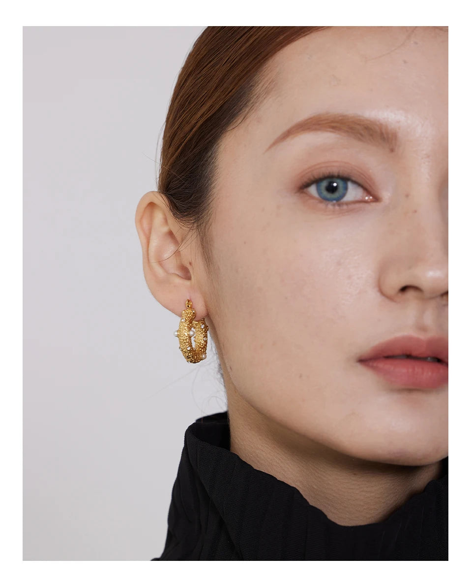 Cubic Zirconia Pearl Geometric Earrings — Gold-Plated Stainless Steel with Pearl and Cubic Zirconia · PS1627
