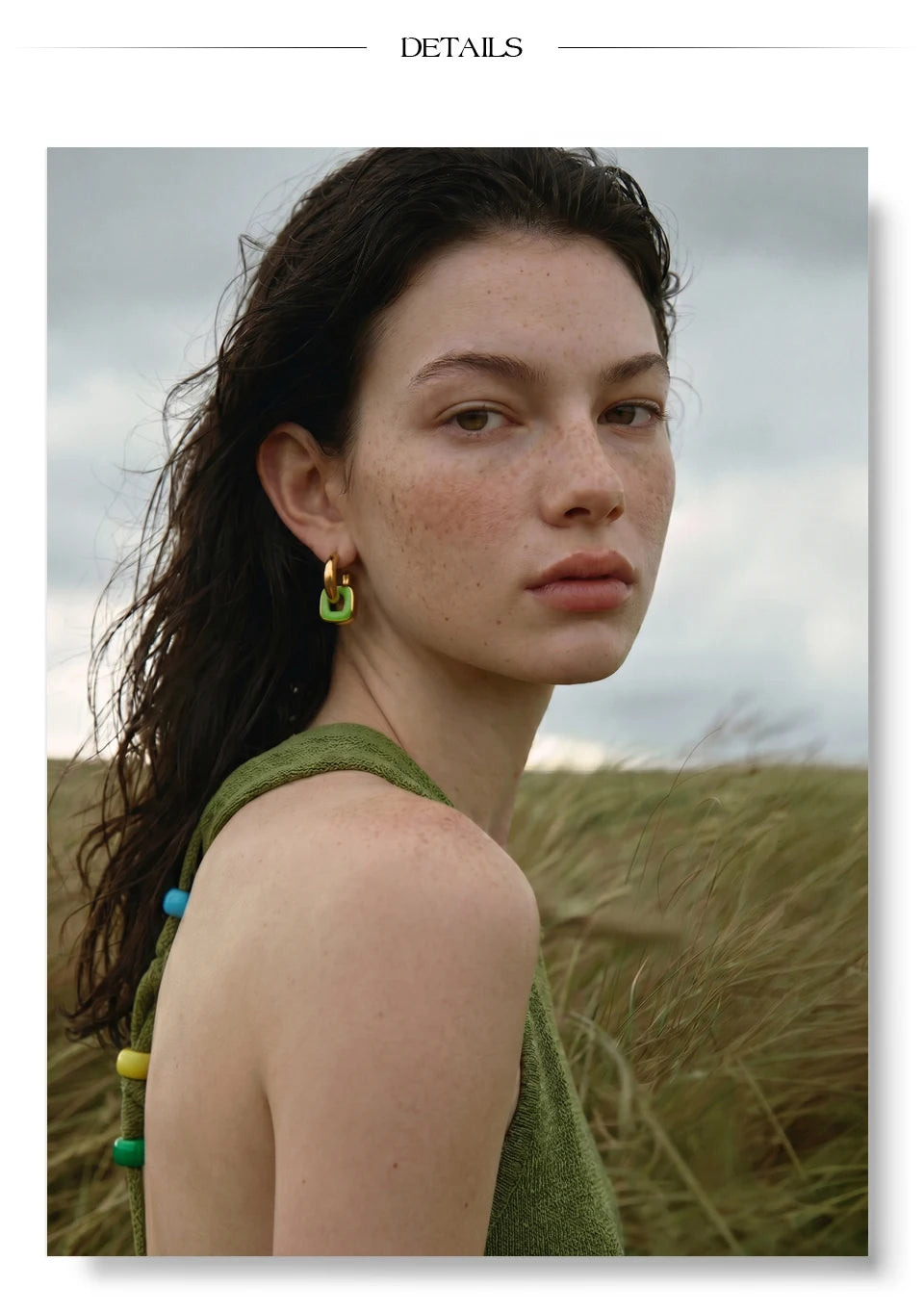 Enamel multi-color geometric earrings in gold-plated stainless steel with enamel.