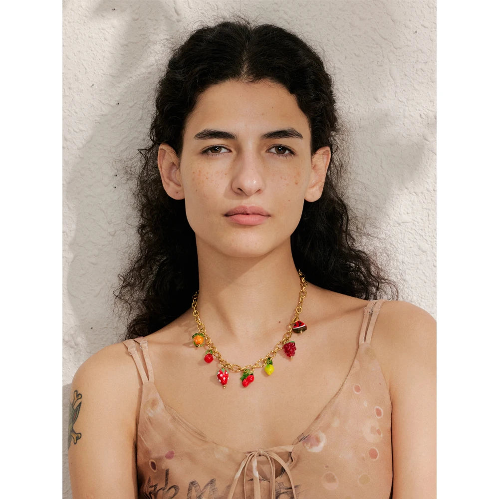 Geometric necklace in gold-plated stainless steel.