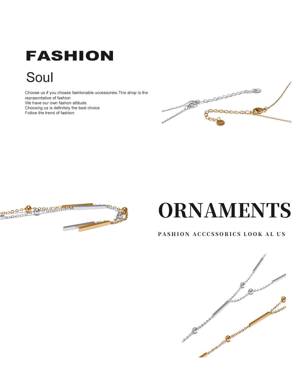 Geometric chain necklace in gold-plated 316L stainless steel.