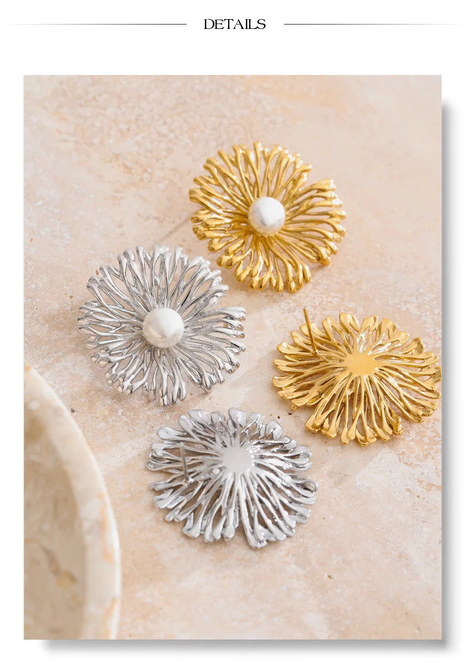 Pearl flower earrings in gold-plated stainless steel with pearl.