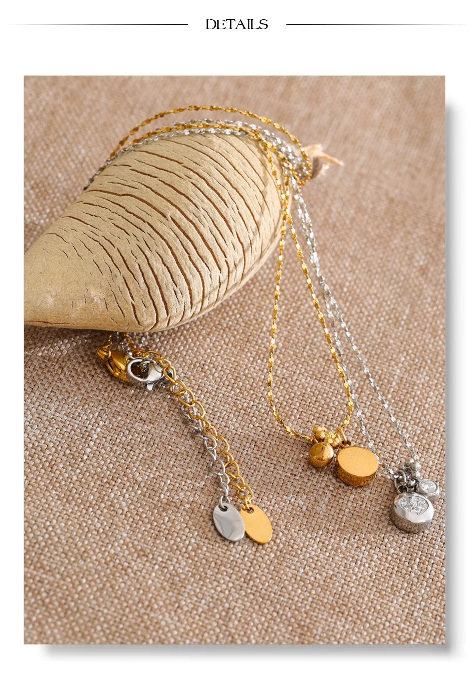 Cubic zirconia heart geometric necklace in gold-plated stainless steel with cubic zirconia.
