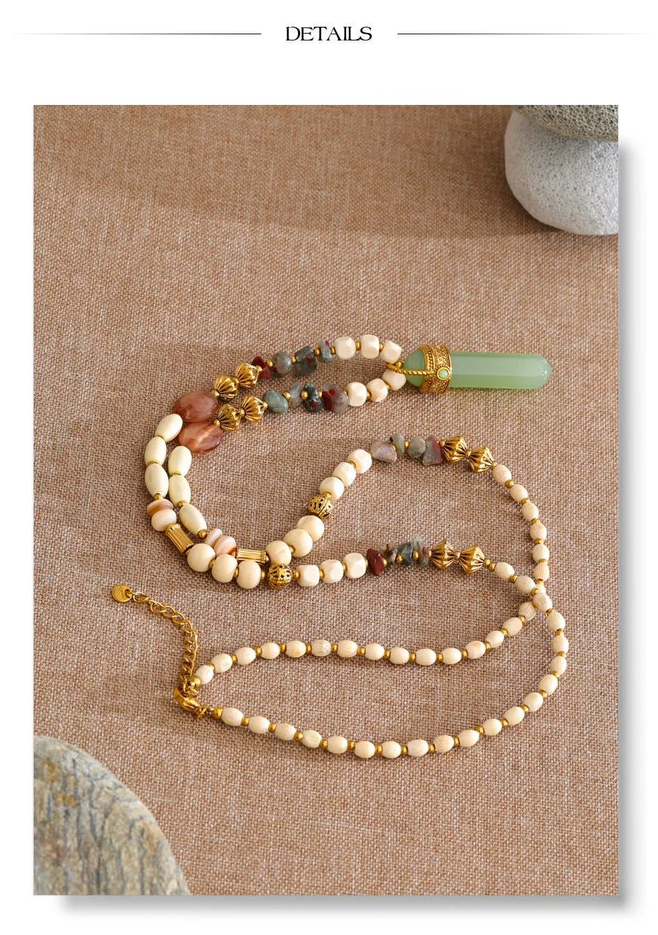 Resin acrylic natural stone necklace in gold-plated stainless steel with natural stone and resin.