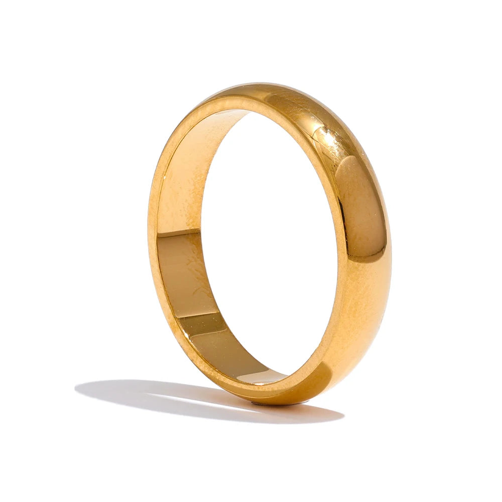 Geometric ring in 18K gold-plated stainless steel.