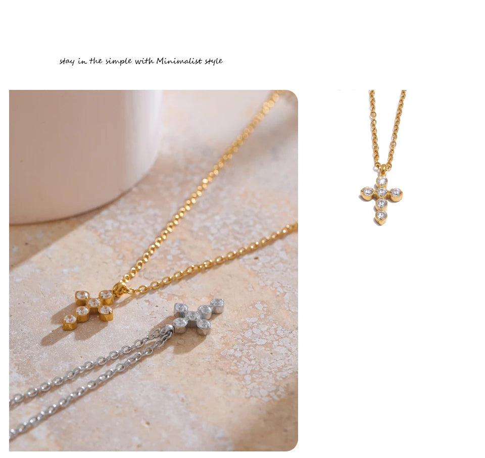 Cubic zirconia cross geometric necklace in gold-plated stainless steel with cubic zirconia.