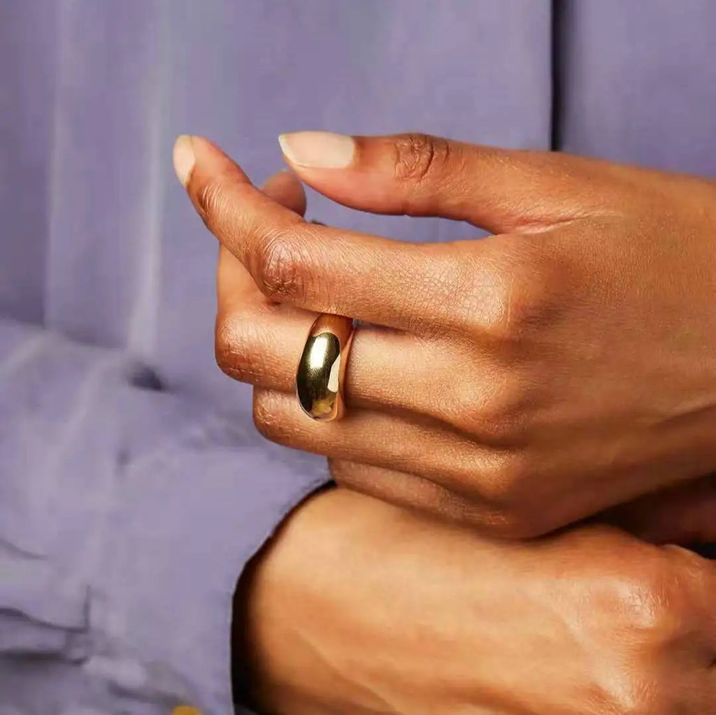 Twisted Croissant Signet Ring — Stainless Steel · PS353