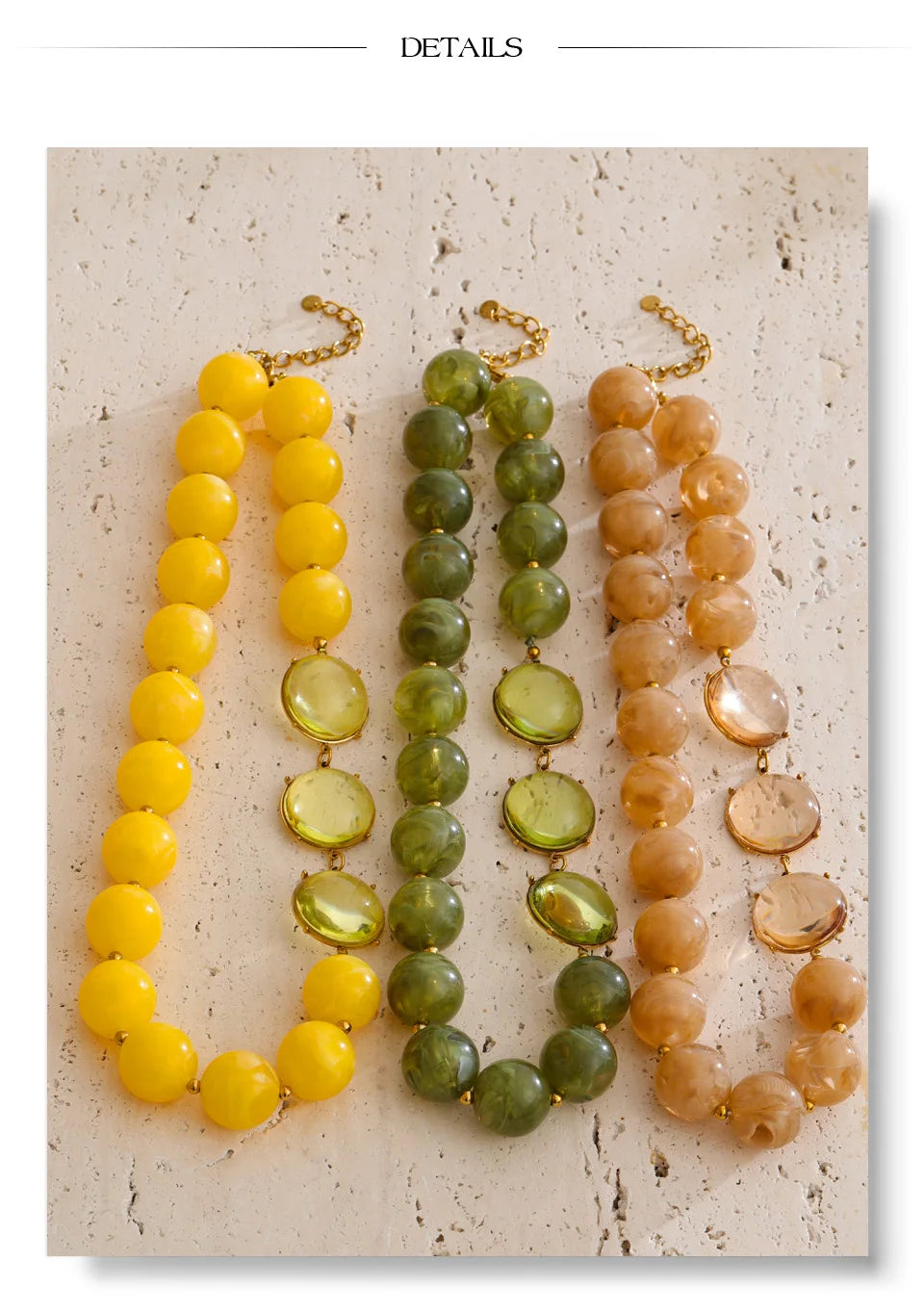 Resin acrylic beaded necklace in gold-plated stainless steel with resin and acrylic.
