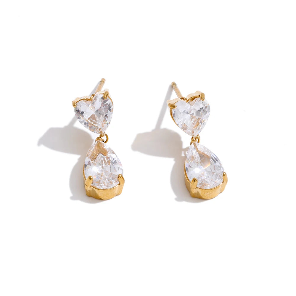 Cubic zirconia heart earrings in gold-plated stainless steel with cubic zirconia.