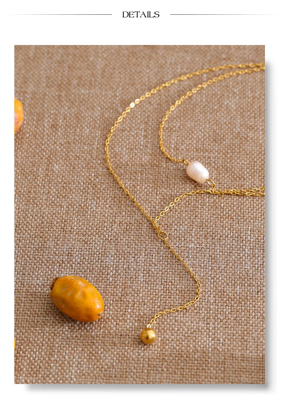 Freshwater pearl geometric chain necklace in gold-plated stainless steel with freshwater pearl.
