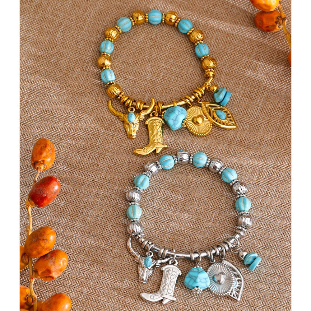Natural stone heart beaded necklace in gold-plated stainless steel with natural stone.