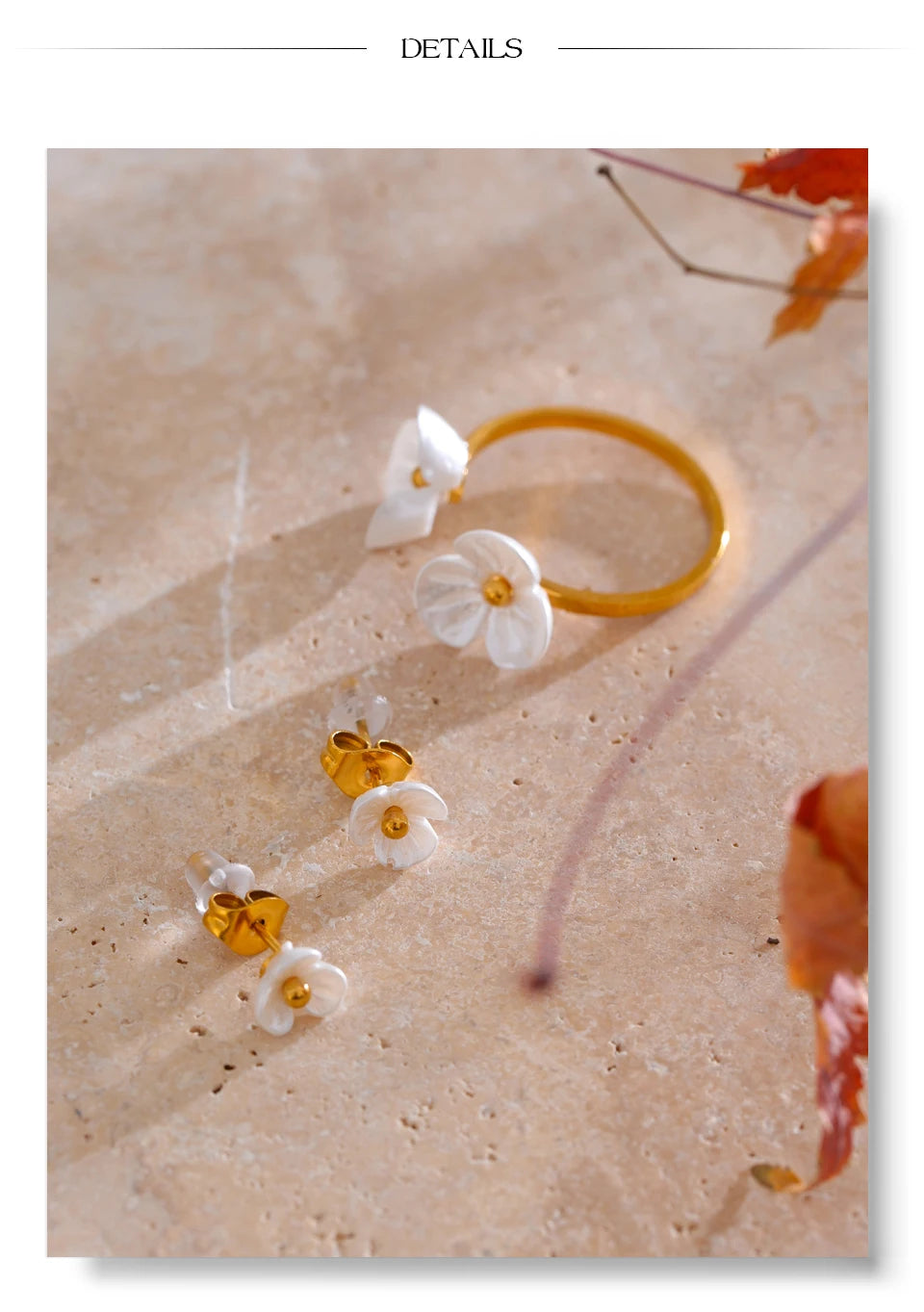 Resin flower earrings in gold-plated stainless steel with resin.