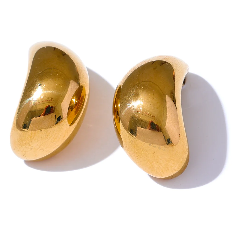 Gold-plated stainless steel earrings with a heart shape.