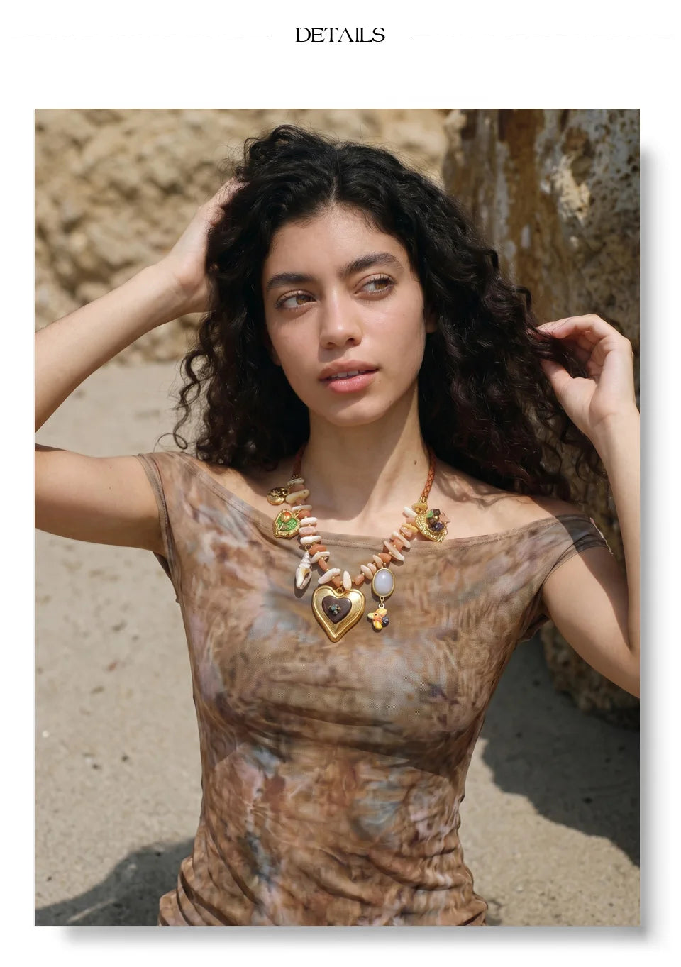 Shell heart flower necklace in gold-plated stainless steel with shell.