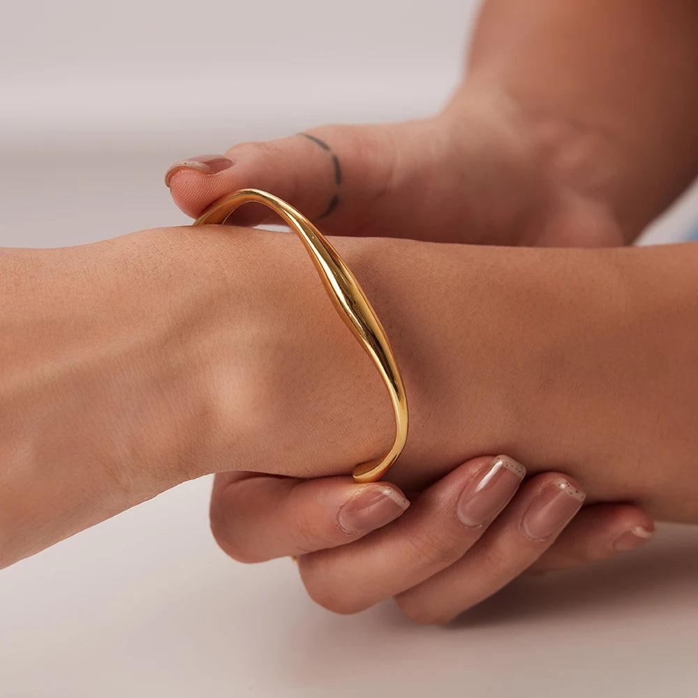 Wide Cuff Open Bracelet — Stainless Steel · PS380