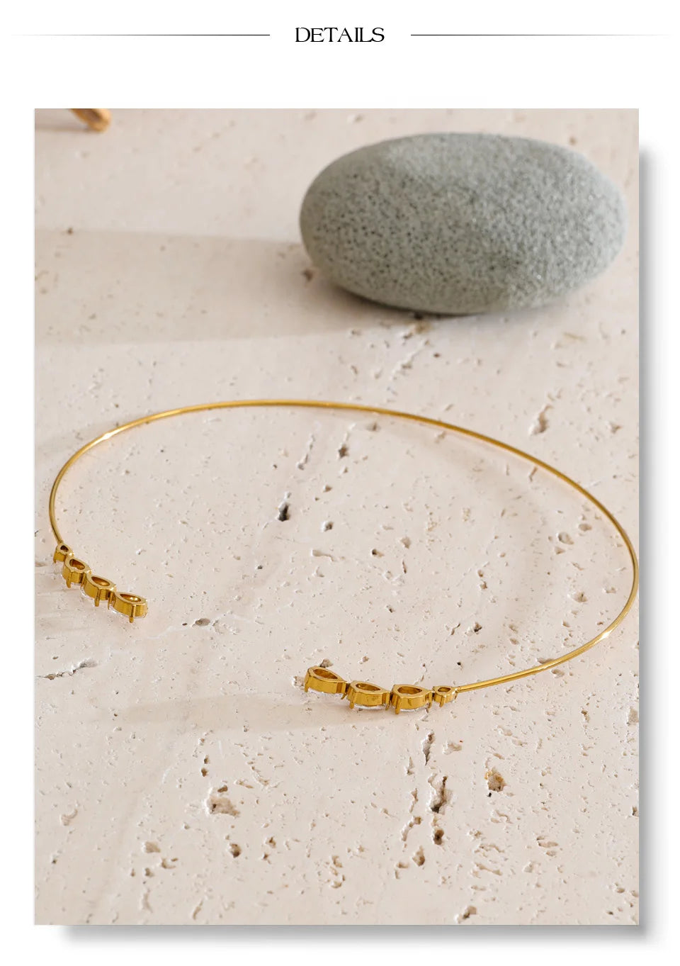 Cubic zirconia geometric necklace in gold-plated stainless steel with cubic zirconia.