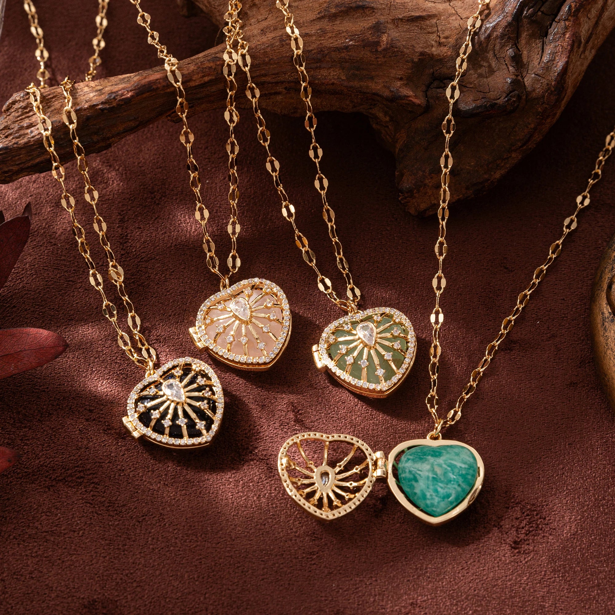 New Natural Stone Round Opening Necklace for Women with Peach Heart Opening, Gold Plated and Color Preserving