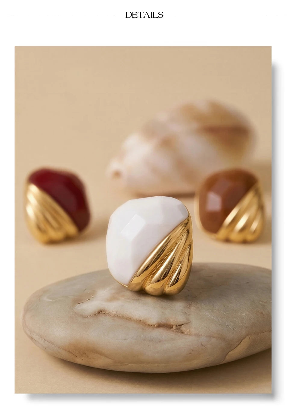Resin acrylic geometric earrings in gold-plated stainless steel with resin and acrylic.