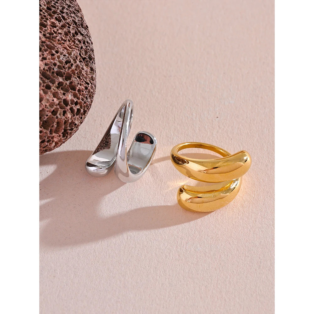 Geometric ring in 18K gold-plated stainless steel.