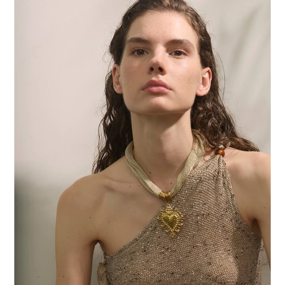 Heart chain necklace in gold-plated stainless steel.