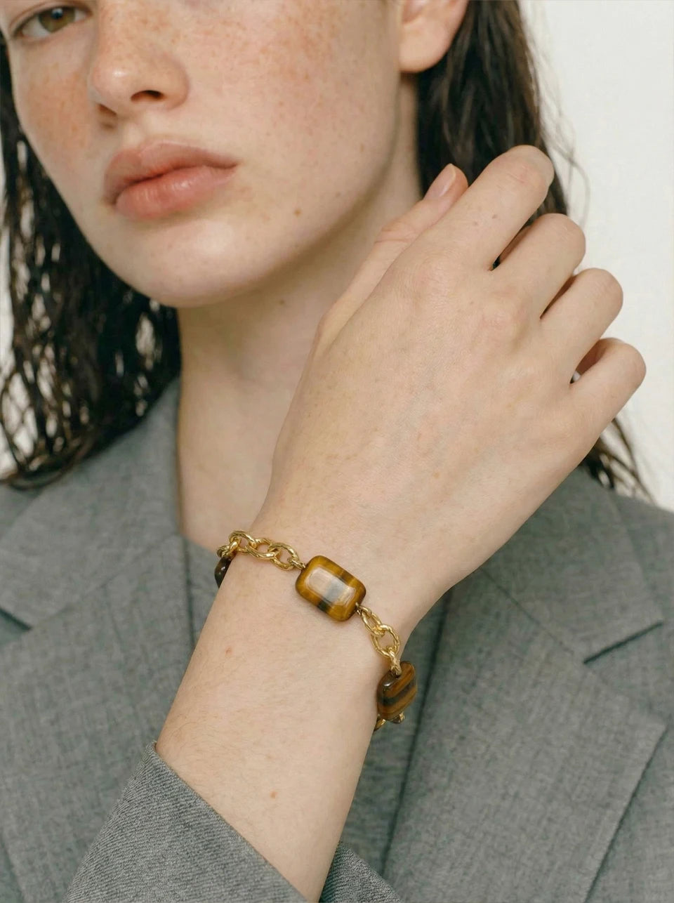 Natural Stone Geometric Chain Bracelet — Gold-Plated Stainless Steel with Natural Stone · PS984
