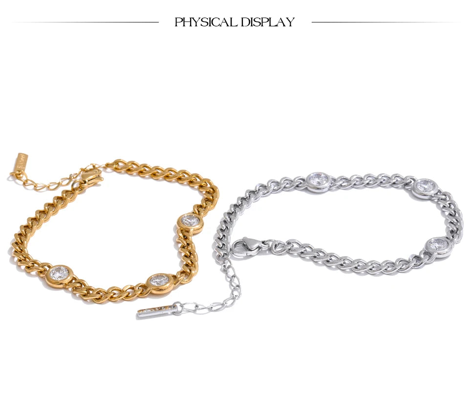 Cubic zirconia geometric chain necklace in gold-plated stainless steel with cubic zirconia.