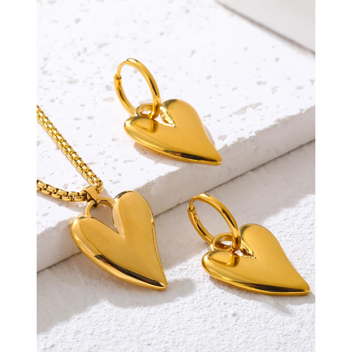 Irregular Heart Pendant Necklace — 316L Stainless Steel · PS409