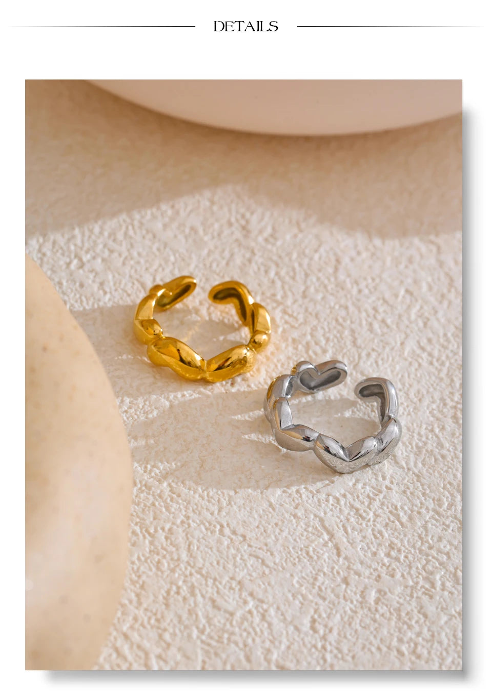 Heart geometric ring in 18K gold-plated stainless steel.